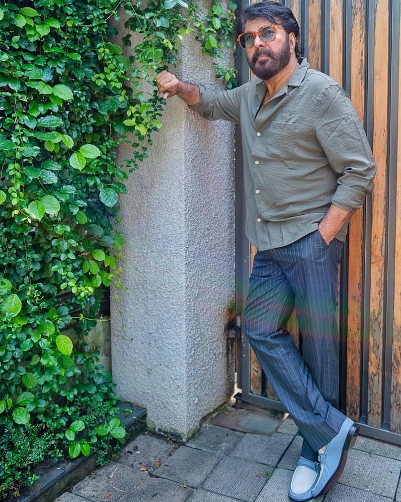 Laughing, the friend teased him, saying, “You are not Sharif, your name is Mammootty!” Little did he know that it would soon become one of cinema’s most iconic names. Laughing, the friend teased him, saying, “You are not Sharif, your name is Mammootty!” Little did he know that it would soon become one of cinema’s most iconic names.