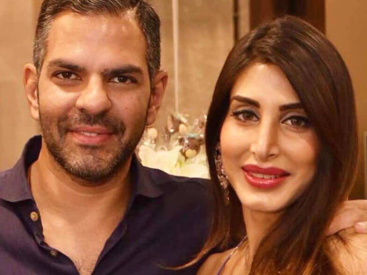 पति का पत्नी को अपनी संपत्ति देना...', संजय कपूर की प्रॉपर्टी पर नहीं थम  रहा विवाद, प्रिया ने ठोका दावा - News18 हिंदी