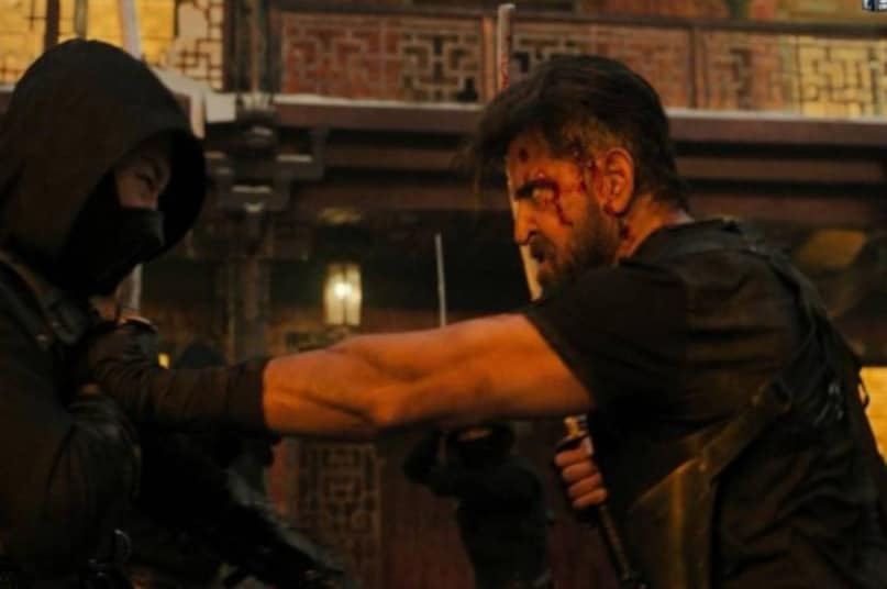 jr ntr, hrithik roshan, war 2 movie, war 2 budget, war 2 box office collection, biggest flop film 2025, वॉर 2 फिल्म, वॉर 2 बजट, ऋतिक रोशन, जूनियर एनटीआर वॉर 2 बॉक्स ऑफिस कलेक्शन