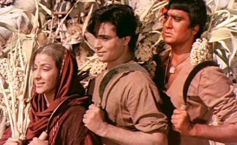 mother india film, sunil dutt, nargis, mother india oscar, sunil dutt nargis movie mother india, bollywood cult classic movie, मदर इंडिया फिल्म, सुनील दत्त, नरगिस, सुनील दत्त फिल्म मदर इंडिया, मदर इंडिया ऑस्कर