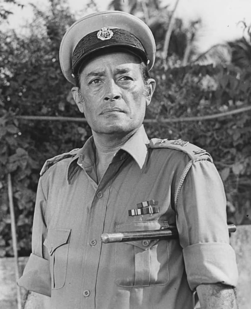 sholay movie, dharmendra, dharmendra death, sanjeev kumar, asrani, viju khote, शोले मूवी, धर्मेंद्र, धर्मेंद्र निधन, संजीव कुमार, अमजद खान, शोले मूवी स्टारकास्ट