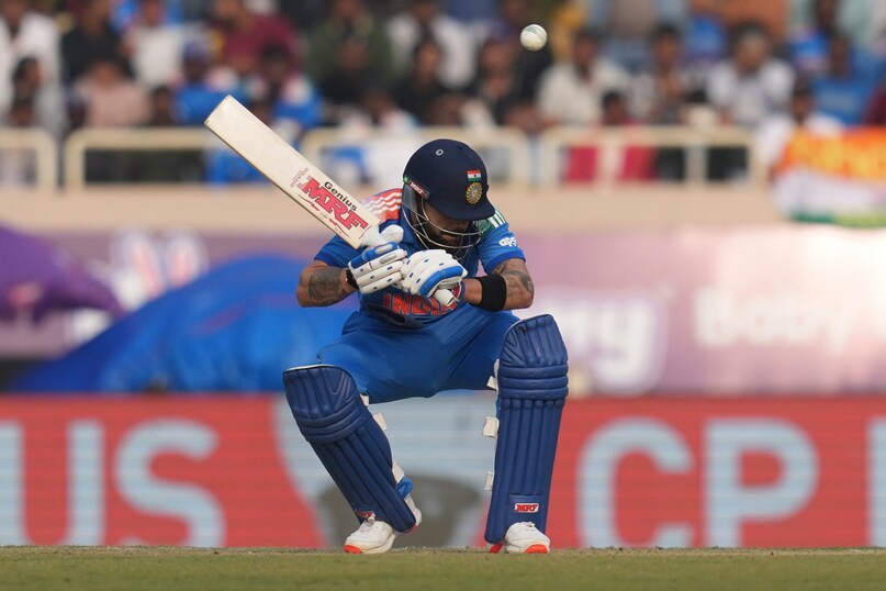 Virat Kohli, Virat Kohli records, Virat Kohli odi records, Virat Kohli international century, Virat Kohli odi records, Virat Kohli century odi list, virat kohli records cricket, Virat Kohli cricket odi records, IND vs SA ODI, India vs South Africa ODI, Virat Kohli cricket stats, विराट कोहली, विराट कोहली सेंचुरी, विराट कोहली का 52वां वनडे शतक, विराट कोहली सेंचुरी बनाम साउथ अफ्रीका 