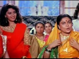 1994 की ब्लॉकबस्टर, जिसमें थे कुल 14 गाने, समधी-समधन पर बना बेस्ट सॉन्ग