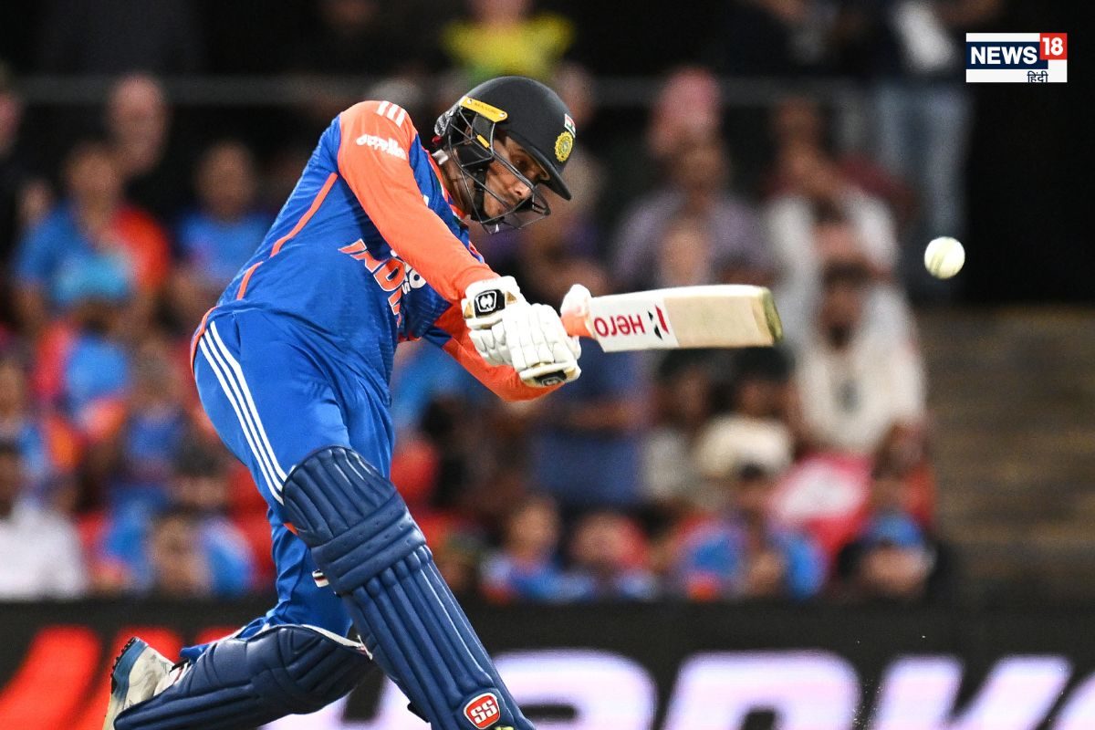 32 गेंद में शतक, 16 छक्के, अभिषेक शर्मा ने मार-मार तोड़ डाले कई रिकॉर्ड