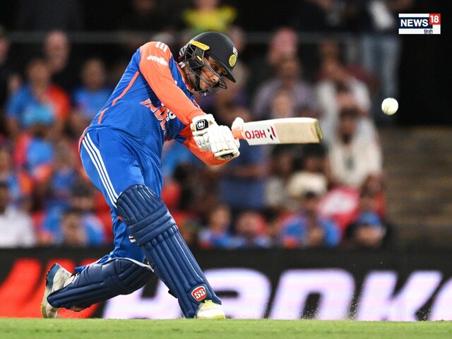 অভিষেক শর্মা 8 ছক্কা মেরে আন্দ্রে রাসেলের বিশ্ব রেকর্ড ভাঙলেন