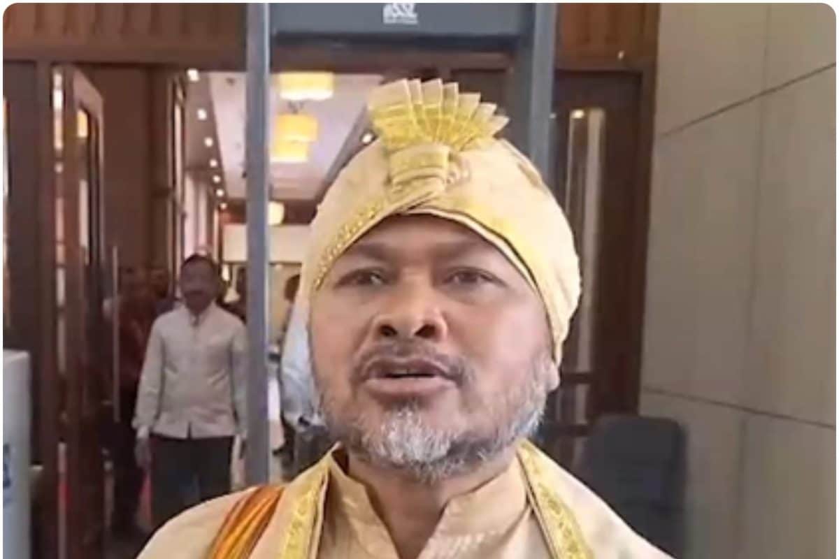 असम में 6 समुदायों के ST दर्जे की लड़ाई फिर गरमाई अखिल गोगोई ने सरकार को घेरा