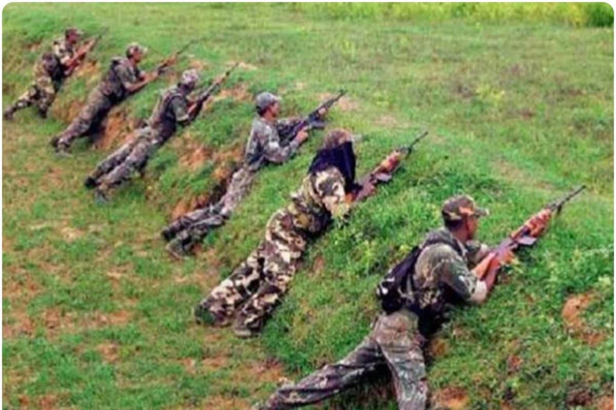 300 जवानों की घेराबंदी से ढहा लाल आतंकसुरक्षाबलों की दहाड़ से नक्सली खामोश