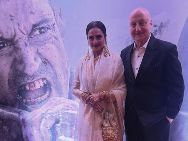 रेखा से मिल भावनाओं में बह गए अनुपम खेर, बोले- वो खूबसूरत-सादगी की मूर्त हैं