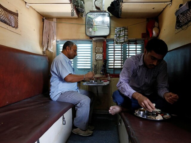 सिर्फ 45 पैसे में 10 लाख तक का इंश्योरेंस! जानिए कैसे मिल सकता है बड़ा बीमा