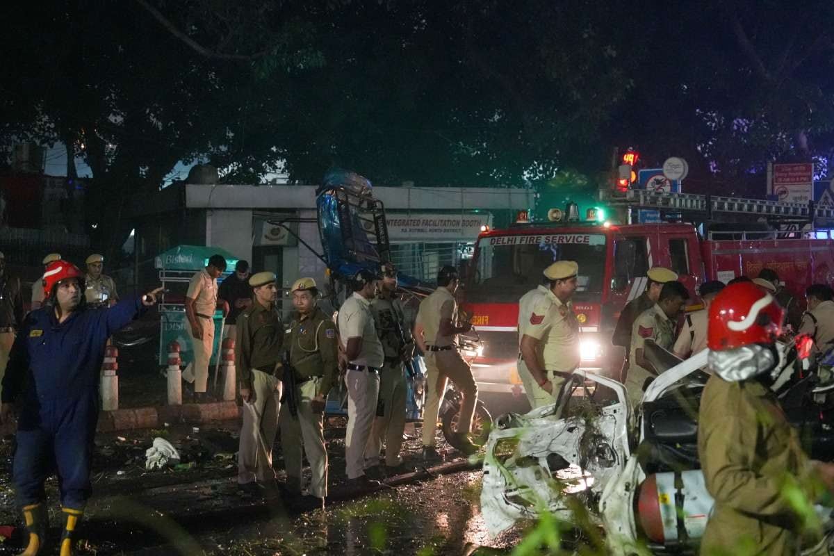 पकड़े जाने के डर से जल्‍दबाजी में ब्‍लास्‍ट फरीदाबाद से जुड़ते दिख रहे तार