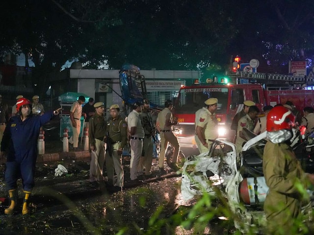 पकड़े जाने के डर से जल्‍दबाजी में ब्‍लास्‍ट? फरीदाबाद से जुड़ते दिख रहे तार