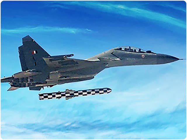 'सबसे अधिक मुस्लिम आबादी वाले देश भी भारत से खरीदना चाहता है ब्रह्मोस'