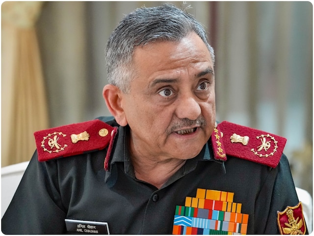 'खोखले दावों से नहीं जीती जाती जंग', CDS अनिल चौहान की बात सुन लें आसिम मुनीर