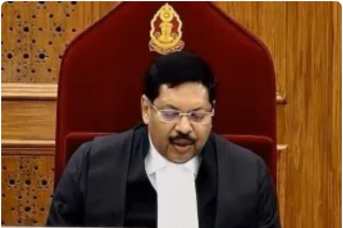 दिल्ली AQI पर CJI की बेंच में चल रही थी सुनवाई तभी वकील बोले- कोर्ट के बाहर