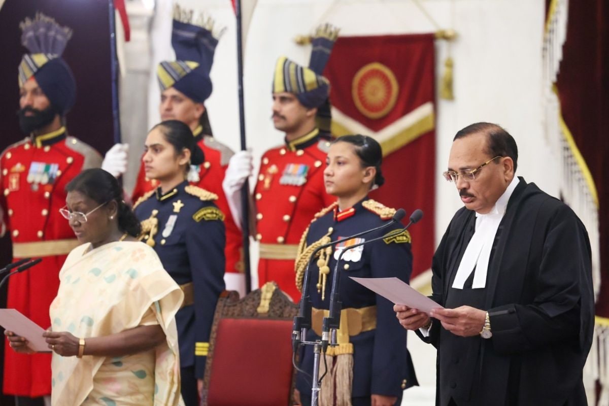 जस्टिस सूर्यकांत बने 53वें CJI जानें सुप्रीम कोर्ट के मुखिया बनने तक का सफर