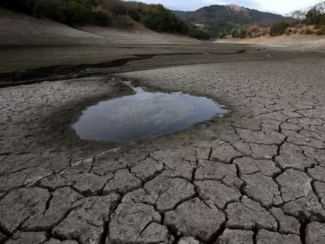  70% लोग तपिश-सूखे से बेहाल, भारतीयों का छलका दर्द