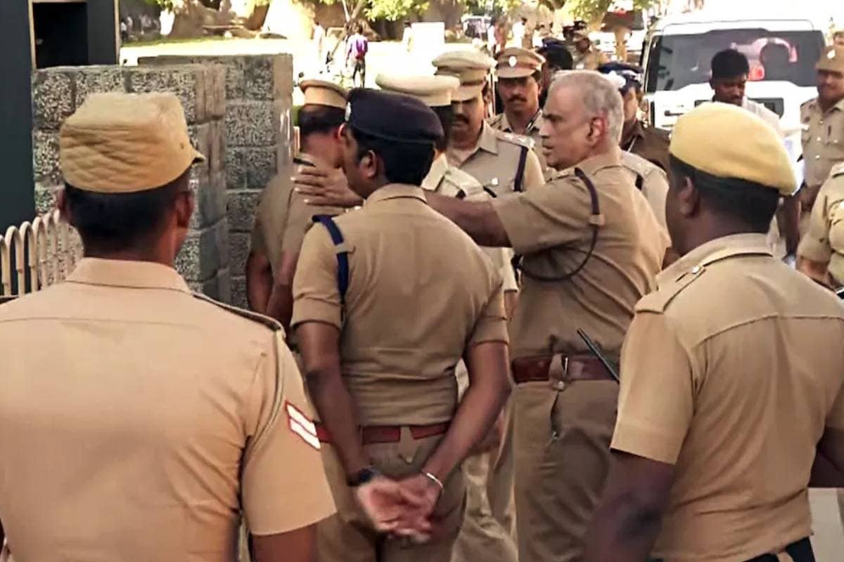 2 दरिंदे सगे भाई छात्रा के BF पर चलाई दरांती कोयंबटूर गैंगरेप में नया खुलासा