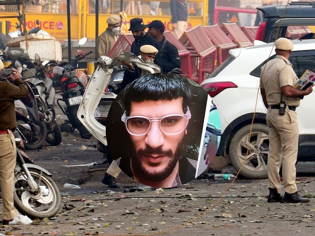 आतंकी उमर का था खतरनाक प्लान, बम पर 3 घंटे लगाया दिमाग, फिर कैसे झल्लाया?