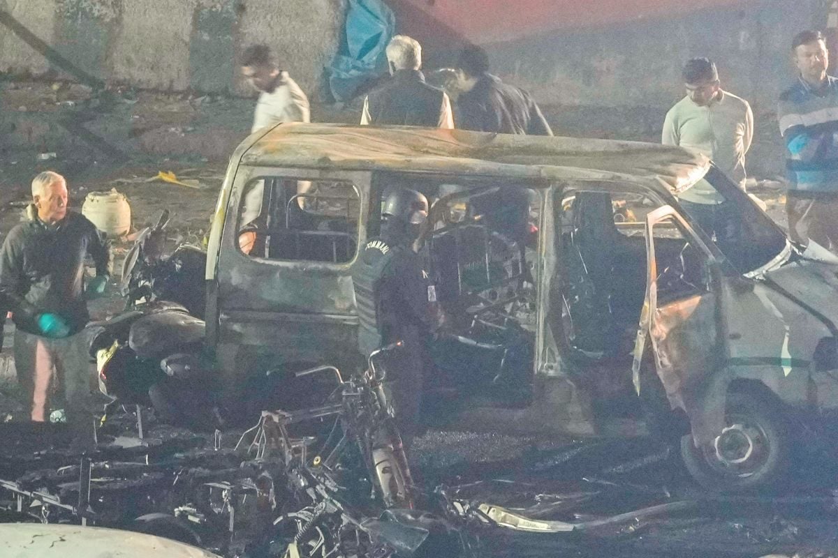 Vehicle-Borne IED क्‍या है ज‍िससे उमर ने क‍िया द‍िल्‍ली में ब्‍लास्‍ट