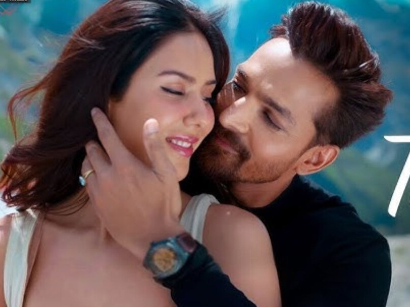 December 2025 ott release, Thamma, Ek Deewane Ki Dewaniyat, Single Papa, madhuri dixit, Mrs. Deshpande, Raat Akeli Hai - Bansal Murders, Single Salma, थामा, एक दीवाने की दीवानियत, सिंगल पापा