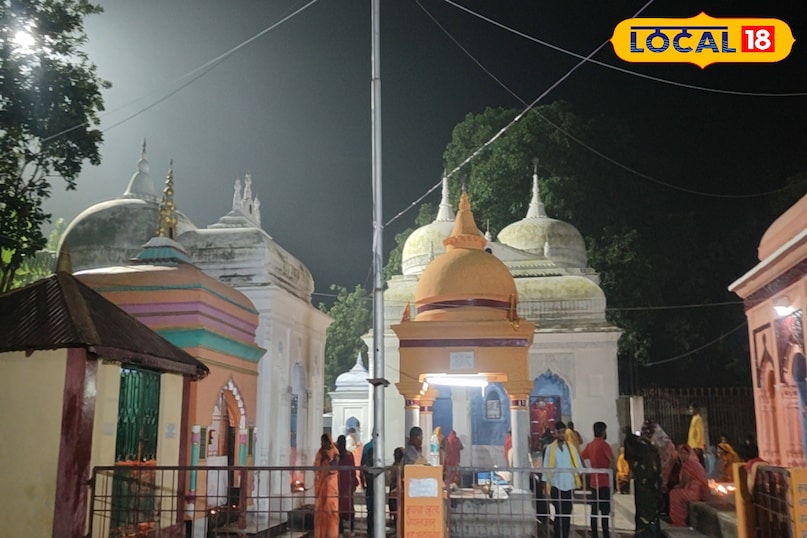 यहीं पर लोगों के अनुसार अहिल्या तरण की भी बात कही जाती है