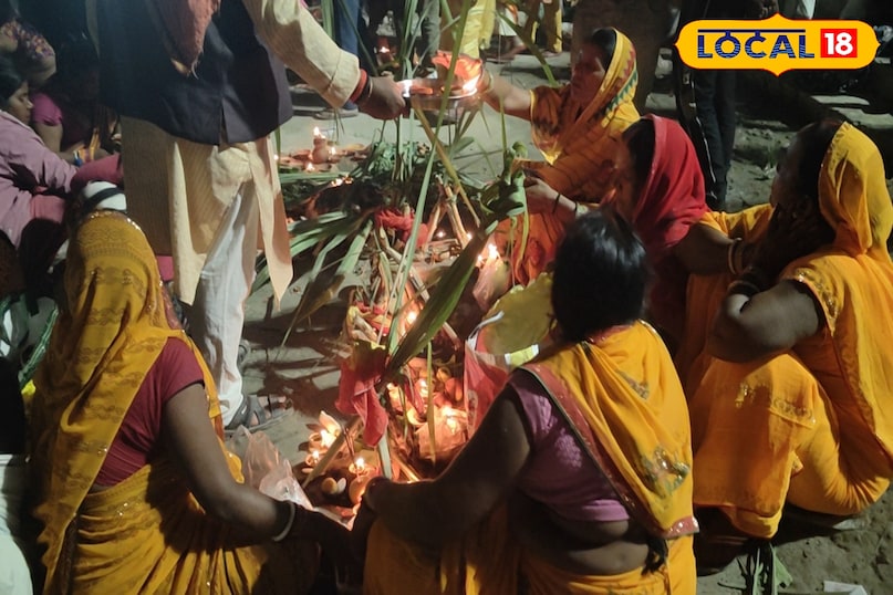 नाथ बाबा घाट पर मन्नत पूरा होने पर लोग कोसी भरकर करता है पूजा