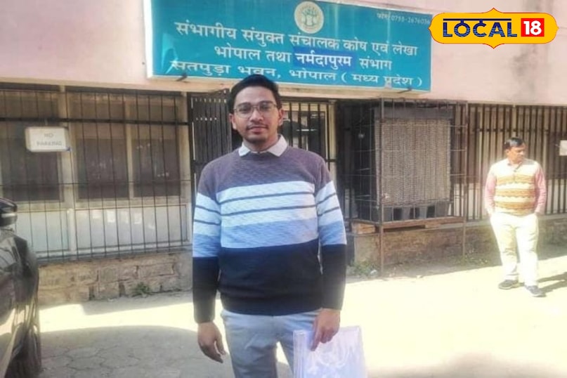 तीसरी बार परीक्षा पास के