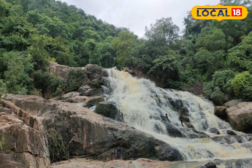 झरना झरना