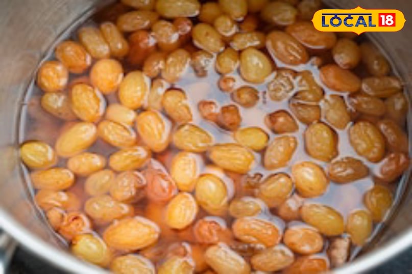 प्रतिदिन खाली पेट किशमिश के पानी करें सेवन शरीर के लिए मिलेगा कई फायदे प्रतिदिन खाली पेट किशमिश के पानी करें सेवन शरीर के लिए मिलेगा कई फायदे