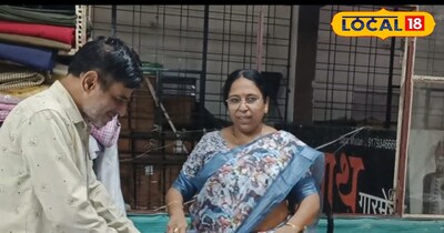 जानकारी देते महिला 