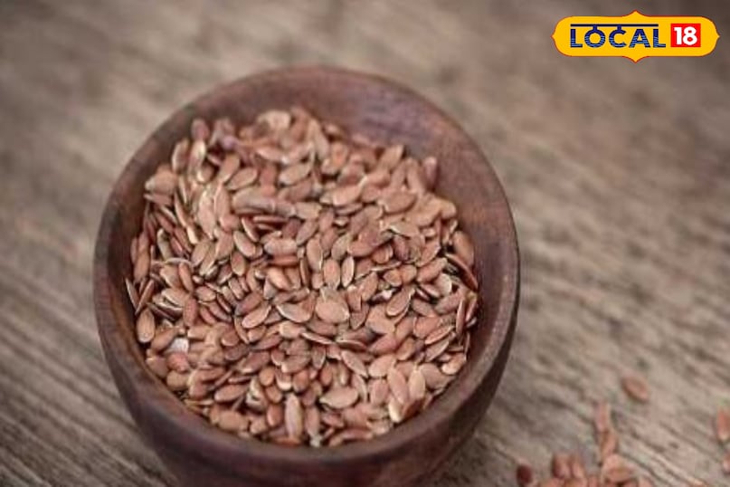 Maintains moisture in the skin while keeping the body warm in winters