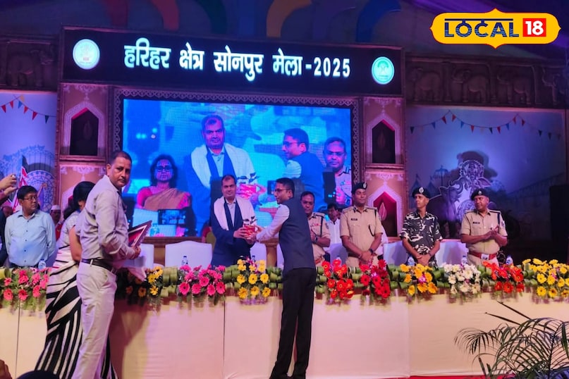 sonepur mela, harihar kshetra mela, bihar tourism, luxury swiss cottage sonepur, mini darbari tent sonepur, rajwada tent sonepur, asia largest cattle fair, sonepur mela booking, tourist village sonepur, patna to sonepur tour package, ganga gandak confluence fair, foreign tourists bihar, sonepur mela stay, सोनपुर मेला, हरिहर क्षेत्र मेला, बिहार पर्यटन, लग्जरी स्वीस कॉटेज, मिनी दरबारी टेंट, राजवाड़ी टेंट सोनपुर, एशिया का सबसे बड़ा पशु मेला, सोनपुर मेला बुकिंग, पर्यटक ग्राम सोनपुर, पटना से सोनपुर टूर पैकेज, गंगा गंडक संगम, विदेशी पर्यटक बिहार, सोनपुर में ठहरने की सुविधा