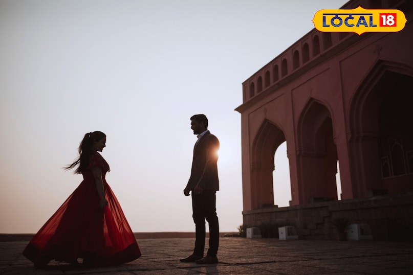 तारामती बारादरी का इतिहास इसका निर्माण 17वीं शताब्दी में कुतुब शाही शासकों द्वारा करवाया गया था। यह इब्राहिम बाग का हिस्सा थी जो एक विशाल उद्यान हुआ करता था। यह मूसी नदी के किनारे बनी हुई थी ताकि नदी की ठंडी हवा इमारत के अंदर आसानी से प्रवेश कर सके। यह कुतुब शाही वास्तुकला का एक बेहतरीन उदाहरण है। 