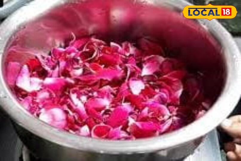 गुलाब जल 