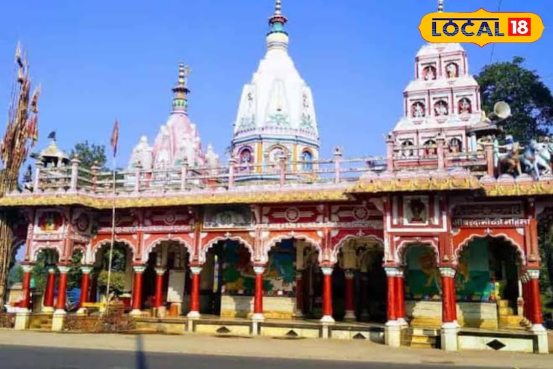 पक्की तालाब के समीप