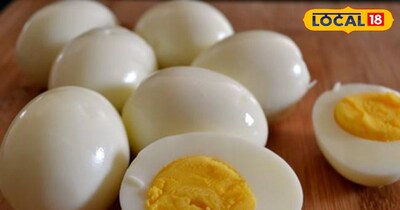 ठंड में अंडा खाना शरीर को जरूरी प्रोटीन और विटामिन देता है, जिससे इम्यून सिस्टम मजबूत रहता है. अंडे में मौजूद पोषक तत्व शरीर को गर्म रखते हैं और संक्रमण से लड़ने में मदद करते हैं. डॉक्टर सलाह देते हैं कि सर्दियों में रोज़ाना एक अंडा खाना शरीर की कमजोरी दूर करता है और ठंड जल्दी नहीं लगती.