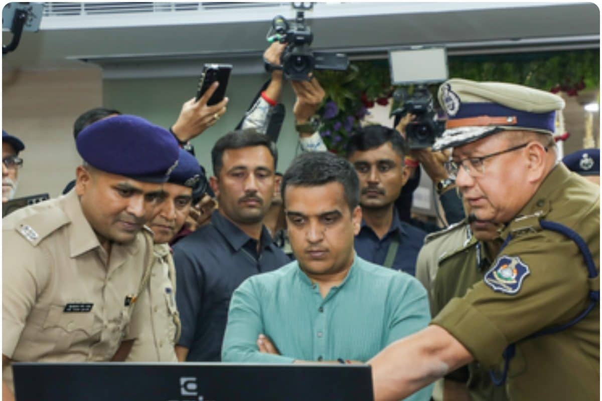 500 से ज्यादा लोगों को गुलामी में धकेलने वाला तस्कर भारत से गिरफ्तार