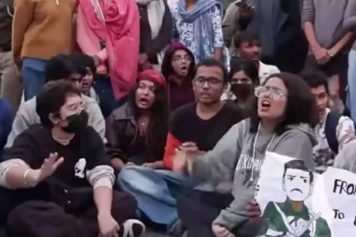 ‘हर घर से हिडमा’ नारे पर FIR: कौन-कौन सी धाराएं अधिकतम सजा क्या हो सकती