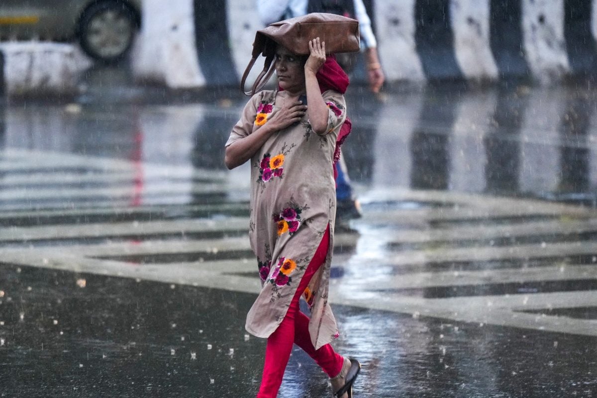 रेड जोन में दिल्ली-NCR शीतलहर की चेतावनी IMD का 2 राज्यों में बारिश का अलर्ट