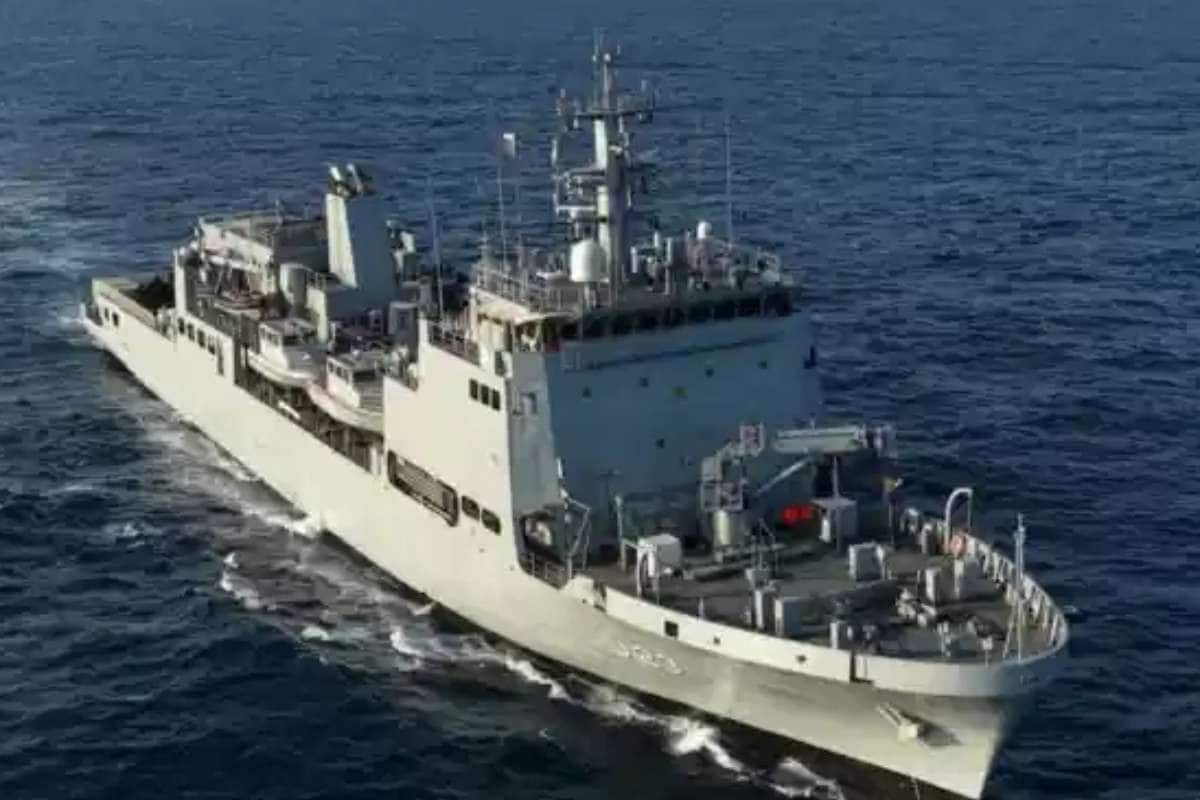 INS इक्षक नेवी में शामिल 80% स्‍वदेश युद्धपोत से PAK भी थर-थर कांपेगा