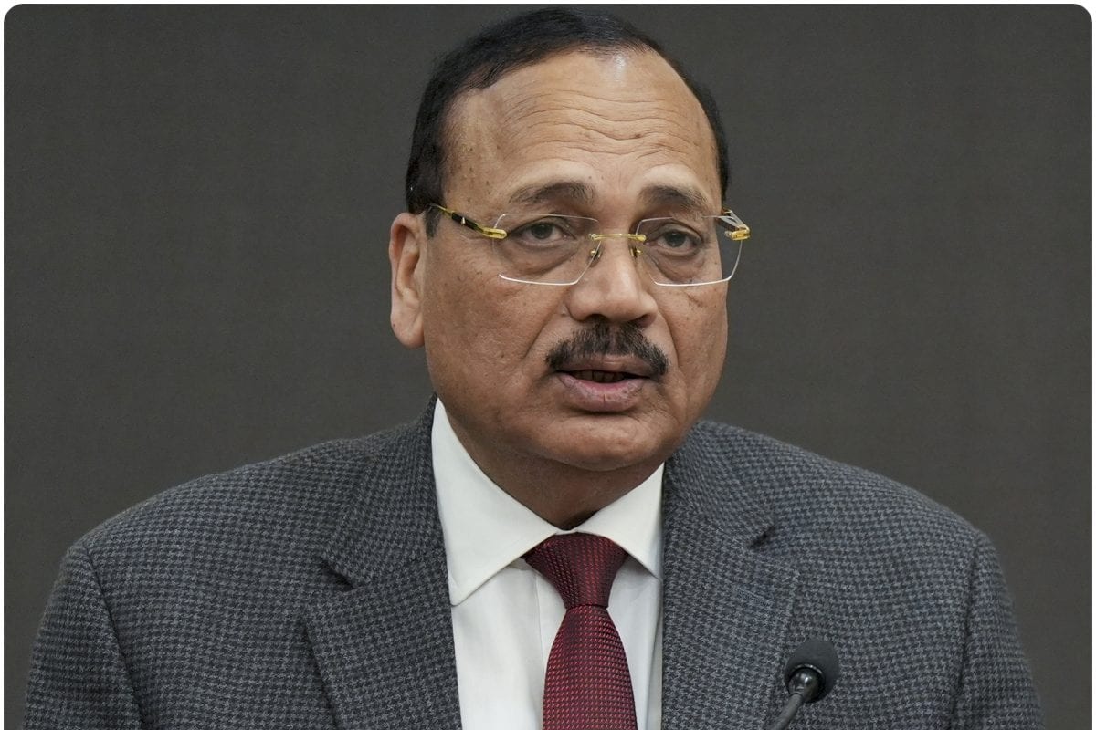 ऐसे लोगों का बोझ कभी मत उठाइए CJI बनने जा रहे जस्टिस सूर्यकांत ने क्यों कहा