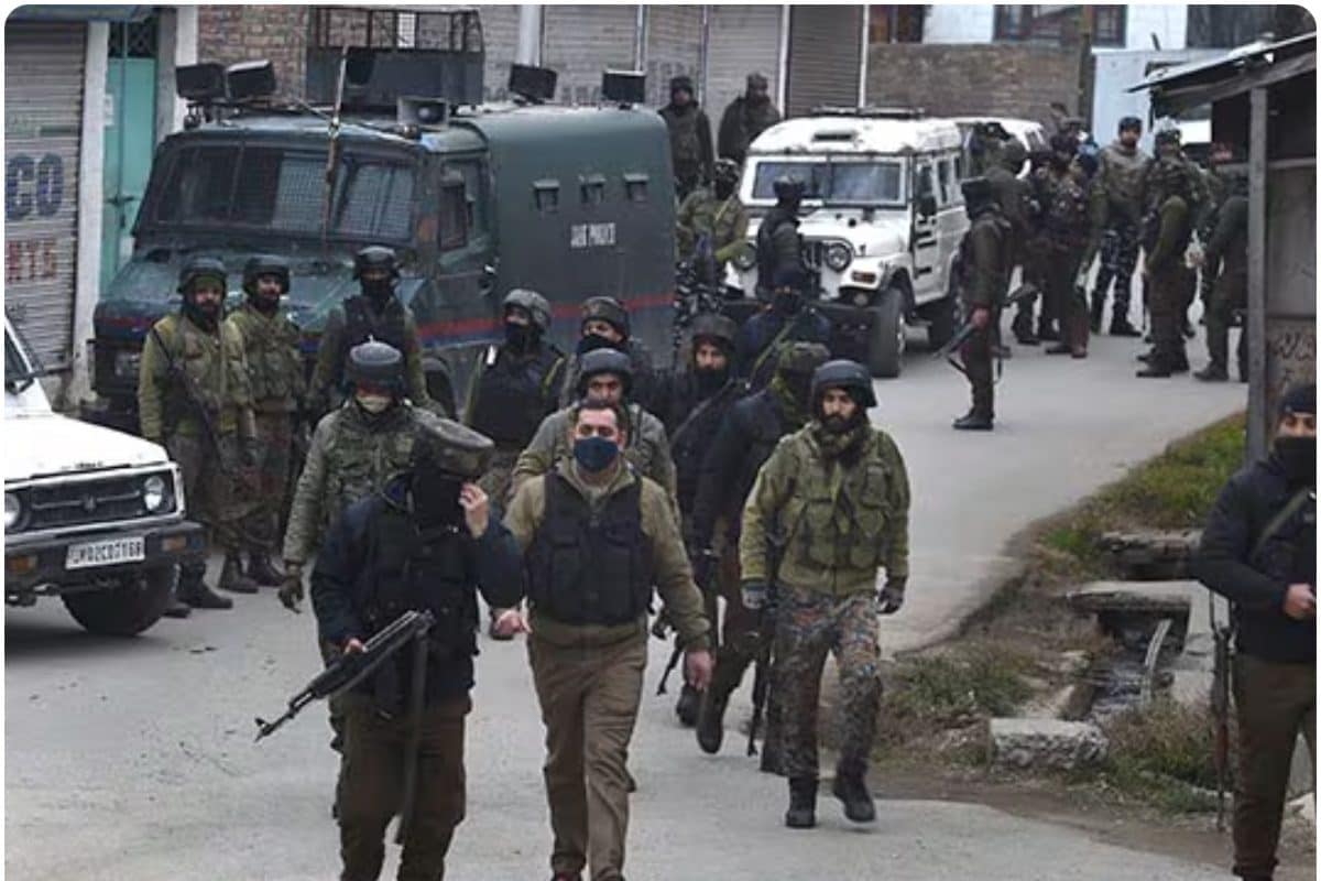 सफेदपोश टेरर मॉड्यूल पर बड़ा खुलासा किन युवाओं को भर्ती कर रहे आतंकी हैंडलर