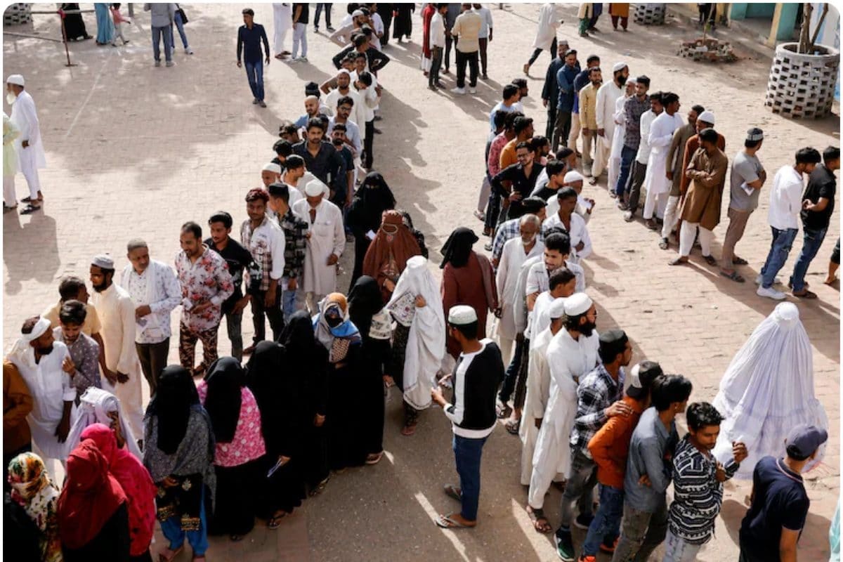 केरल में आचार संहिता लागू 25 करोड़ से ज्यादा वोटर्स निकाय चुनावों का ऐलान