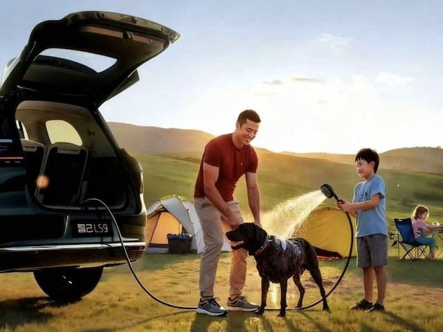 27-inch 5K screen, built-in outdoor shower! This car is a moving hotel 27-inch 5K screen, built-in outdoor shower! This car is a moving hotel