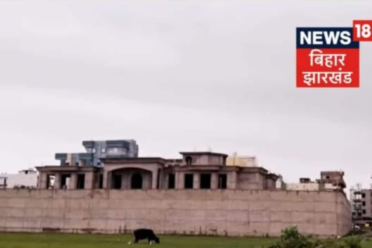 Video : पटना के महुआबाग में बन रहा लालू यादव का बड़ा और आलीशान बंगला, निर्माण कार्य देखने खुद पहुंचे