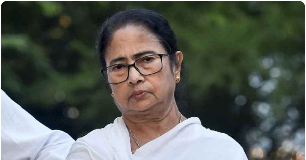 'तुरंत दखल' दे चुनाव आयोग, किस 'राज़' की ओर इशारा कर रहीं CM ममता बनर्जी?