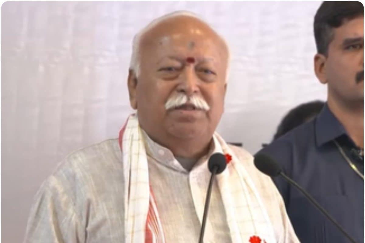 तैरना नहीं आता तो मैथ-फिजिक्स सब बेकार! भागवत का किस्सा सुन सभी हंसने लगे