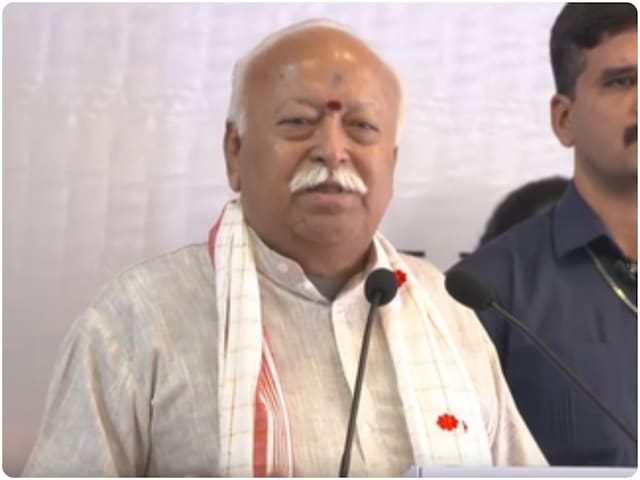 तैरना नहीं आता तो मैथ-फिजिक्स सब बेकार! भागवत का किस्सा सुन सभी हंसने लगे