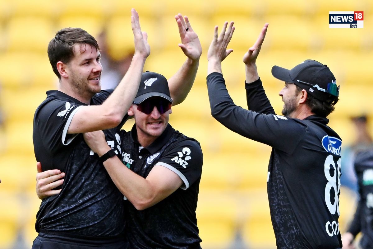 न्यूजीलैंड ने तीसरे वनडे में इंग्लैंड को 2 विकेट हराया, 3-0 से जीता सीरीज