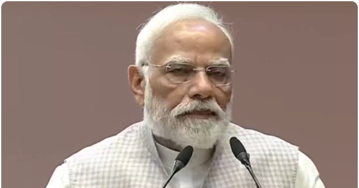 जब ​​लोग कानून को अपनी भाषा में समझते हैं तो मुकदमे कम होते हैं: PM मोदी बोले